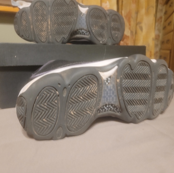 Big Boys size 6.5/women's size 8 Jordan Pro Strong 2021 black/white w/box - Picture 14 of 15